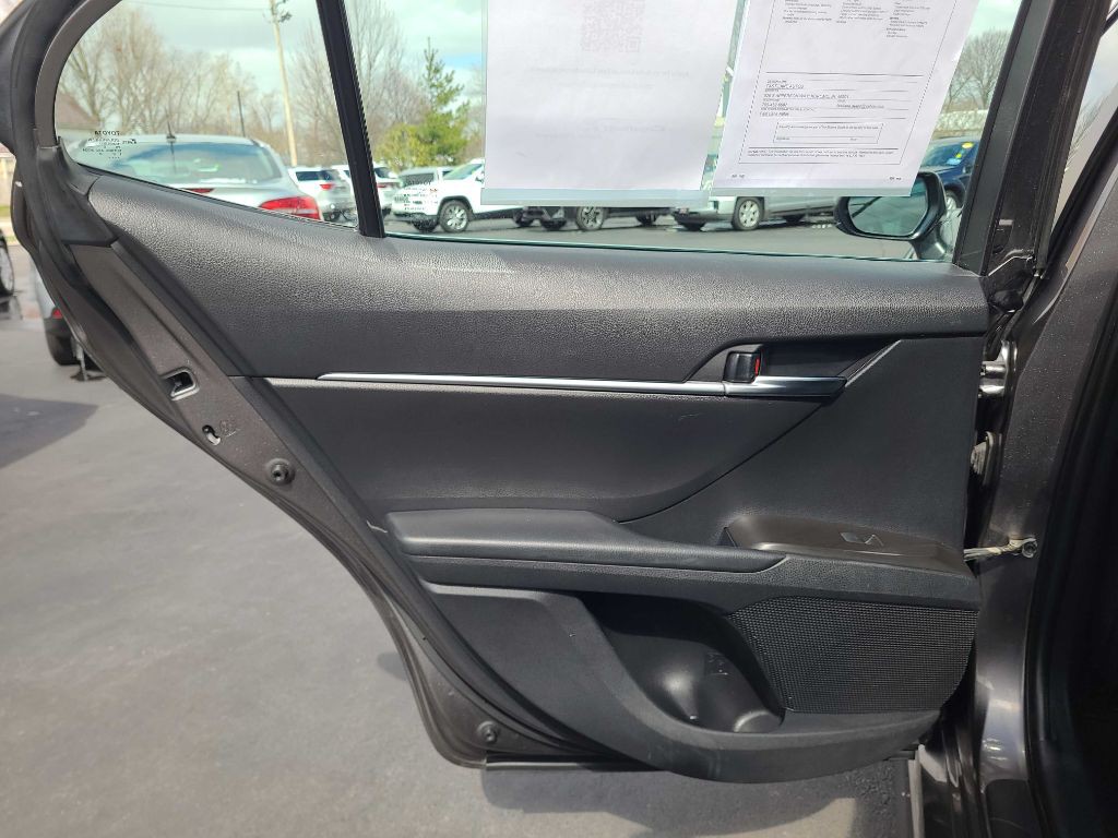 2021 Toyota Camry Image 28