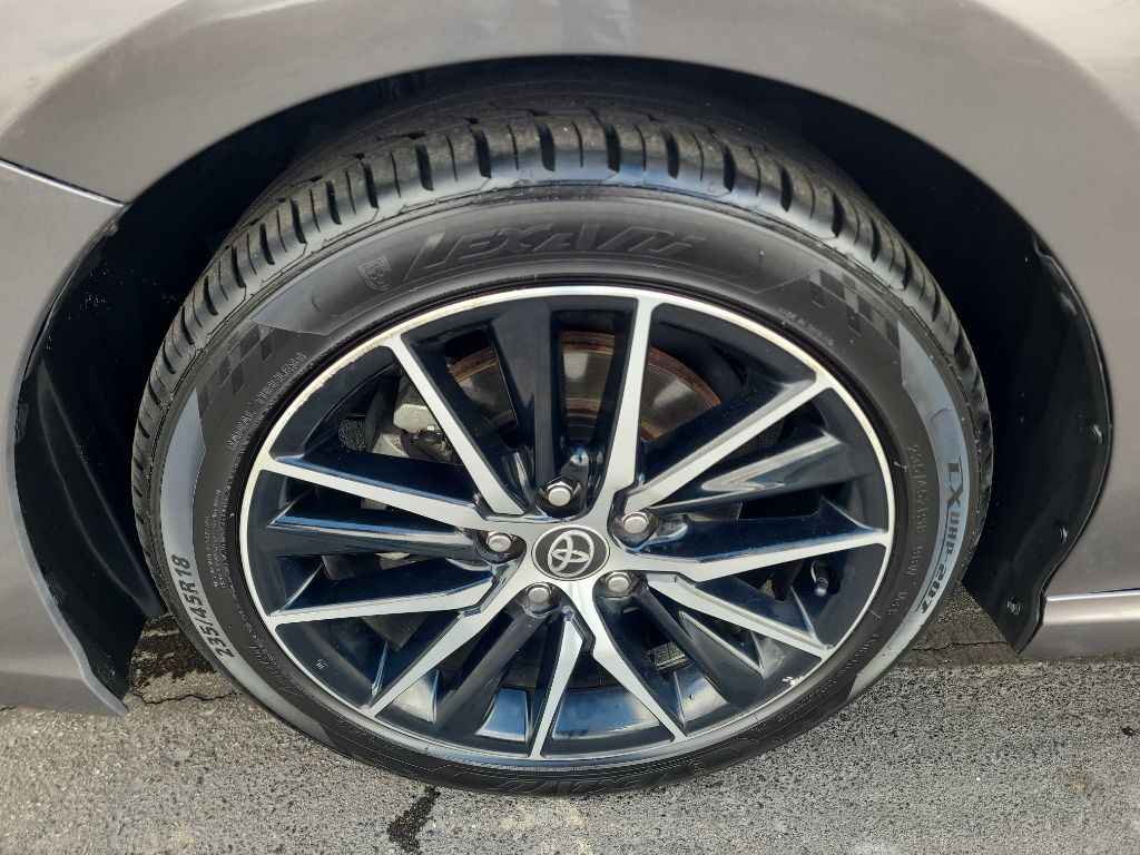2021 Toyota Camry Image 30