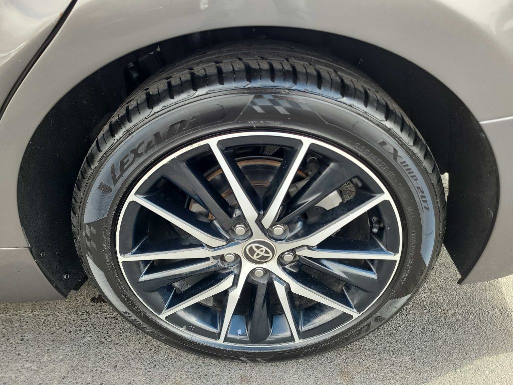 2021 Toyota Camry Image 31