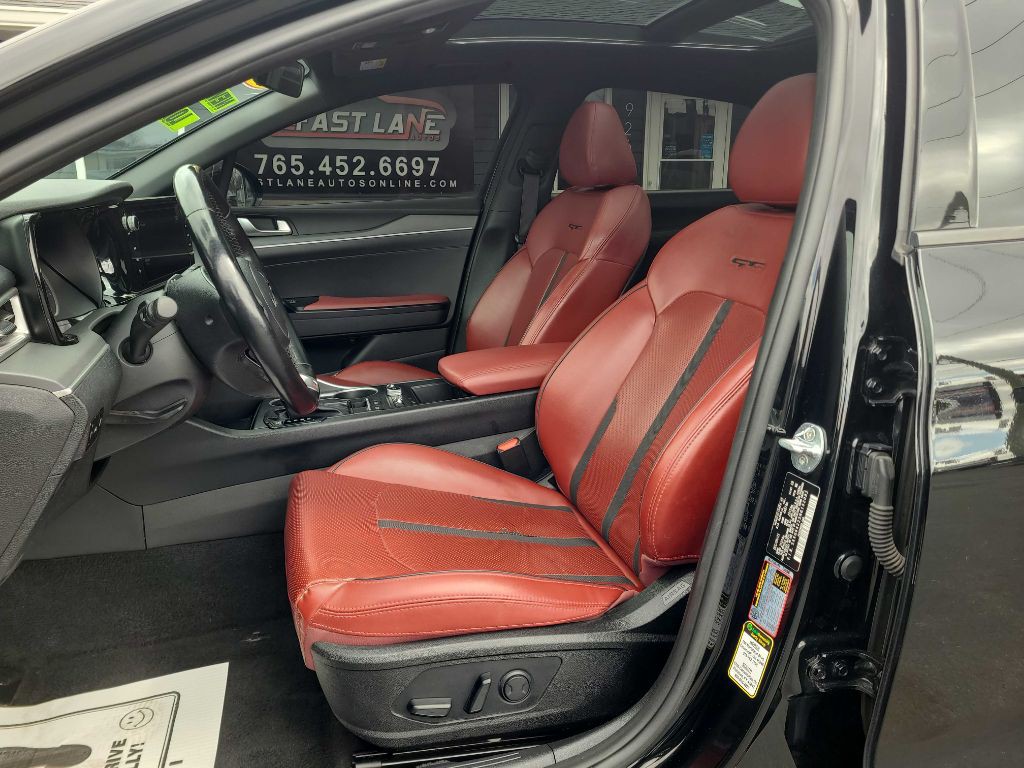 2022 Kia K5 Image 10