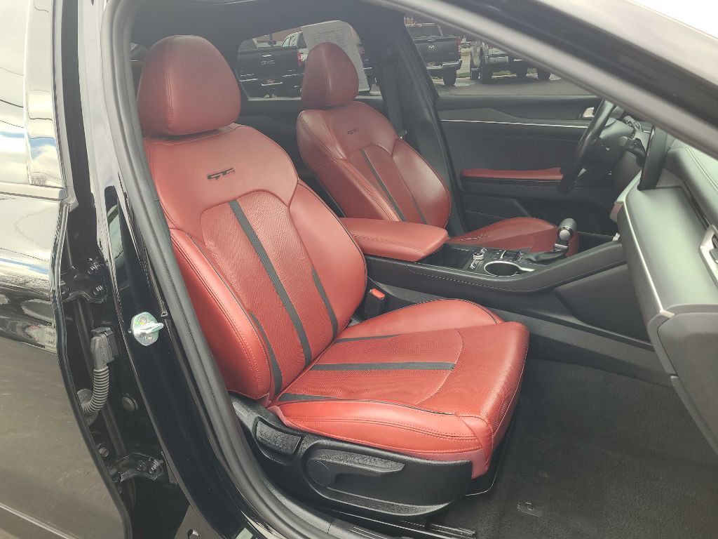 2022 Kia K5 Image 11