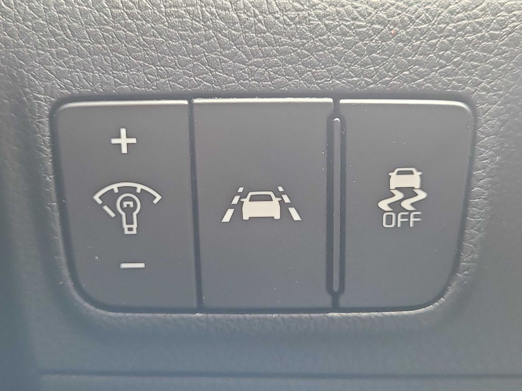 2022 Kia K5 Image 19