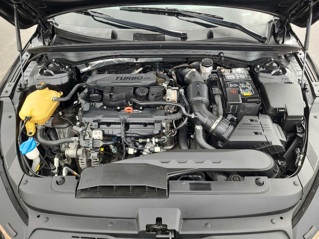 2022 Kia K5 Image 37