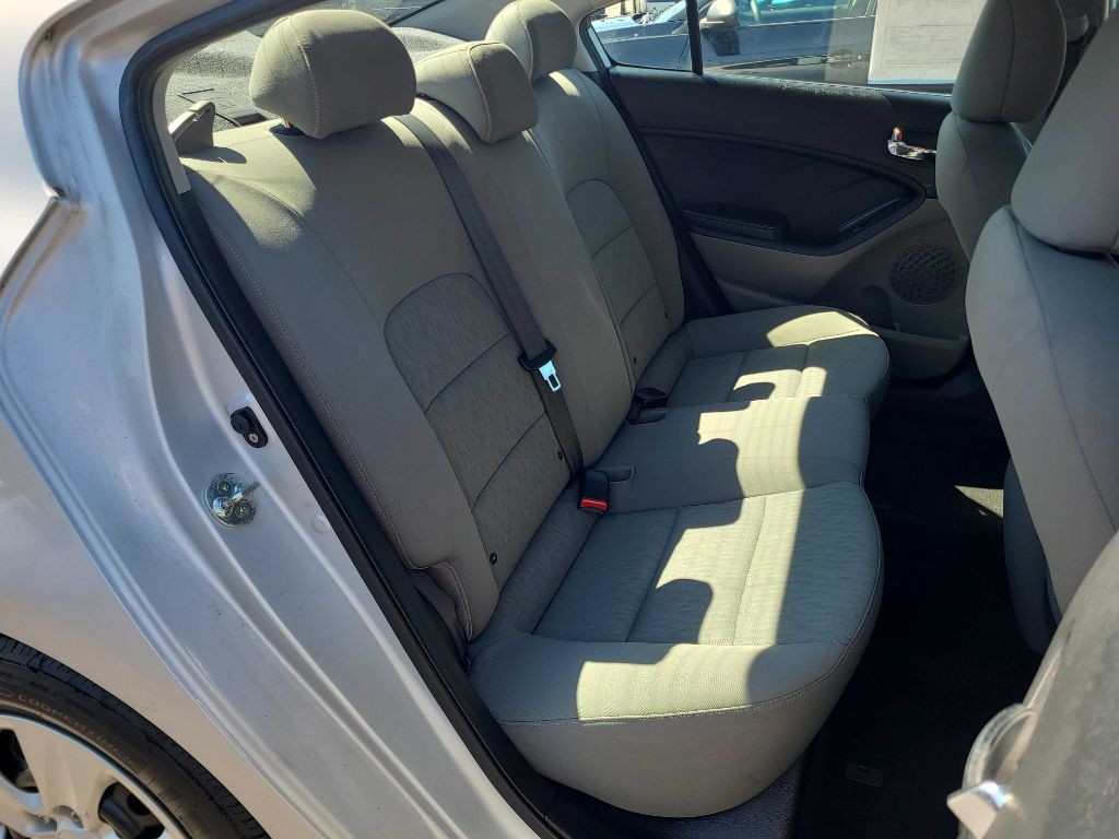 2015 Kia Forte Image 12