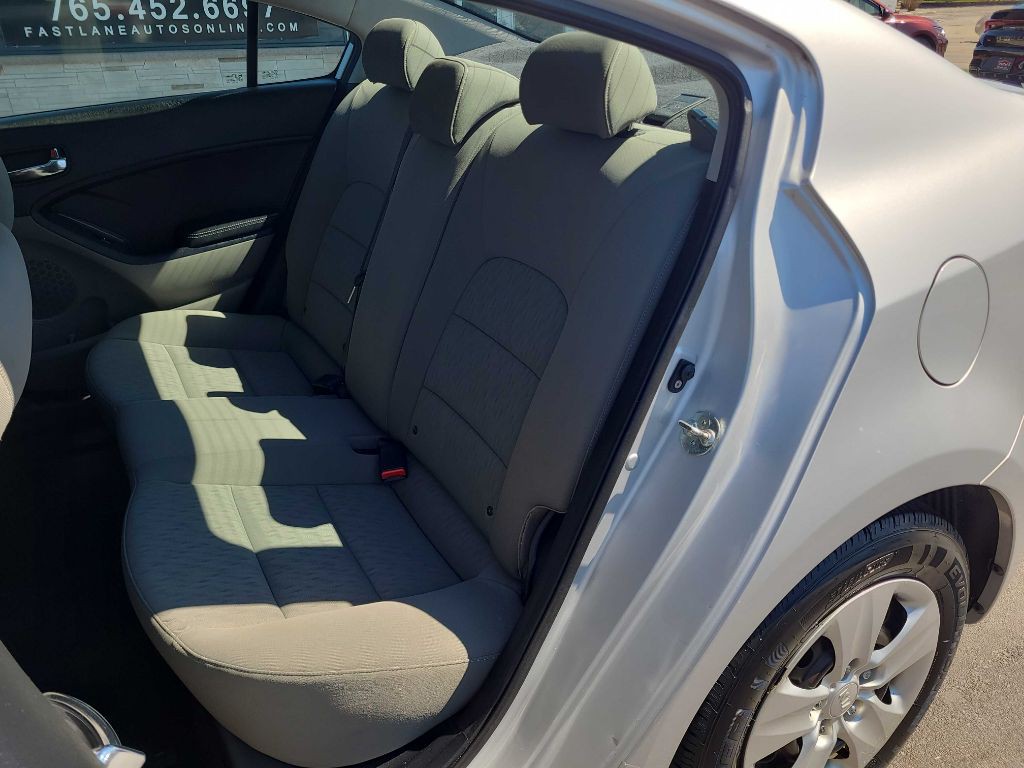 2015 Kia Forte Image 13