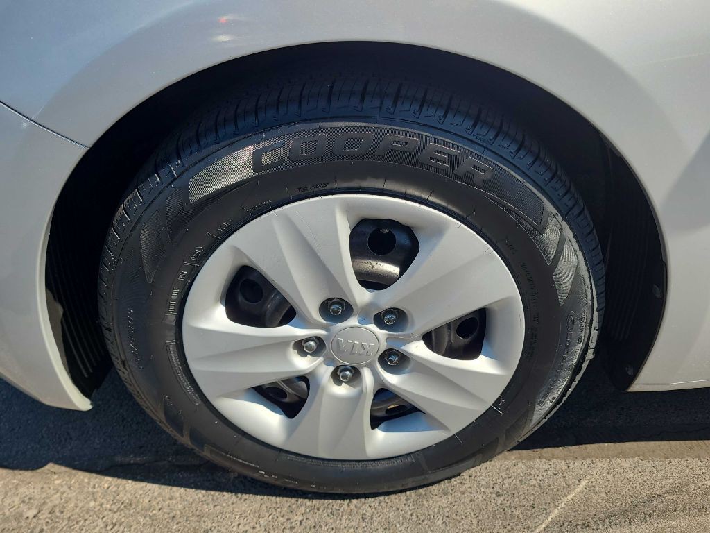 2015 Kia Forte Image 28