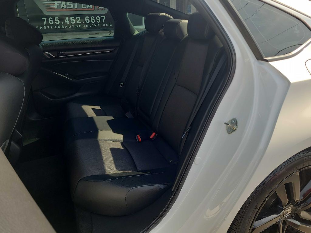 2018 Honda Accord Image 12