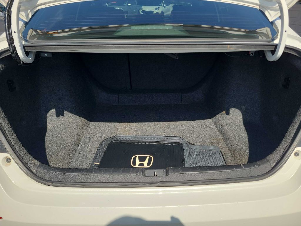 2018 Honda Accord Image 14