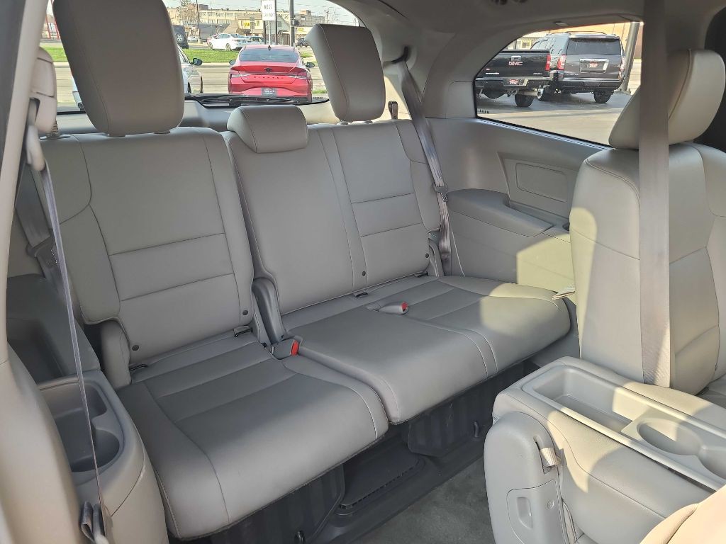 2016 Honda Odyssey Image 14