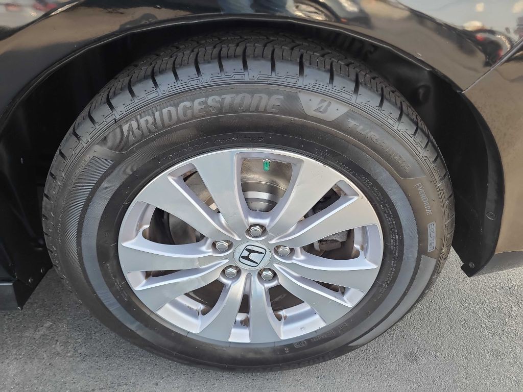 2016 Honda Odyssey Image 35