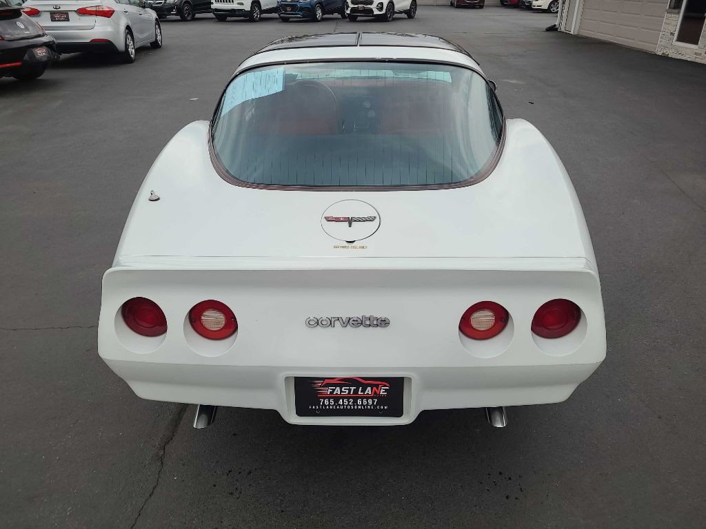 1981 Chevrolet Corvette Image 4