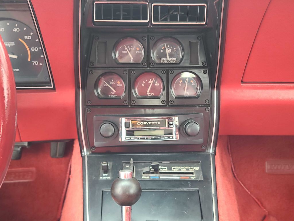 1981 Chevrolet Corvette Image 15