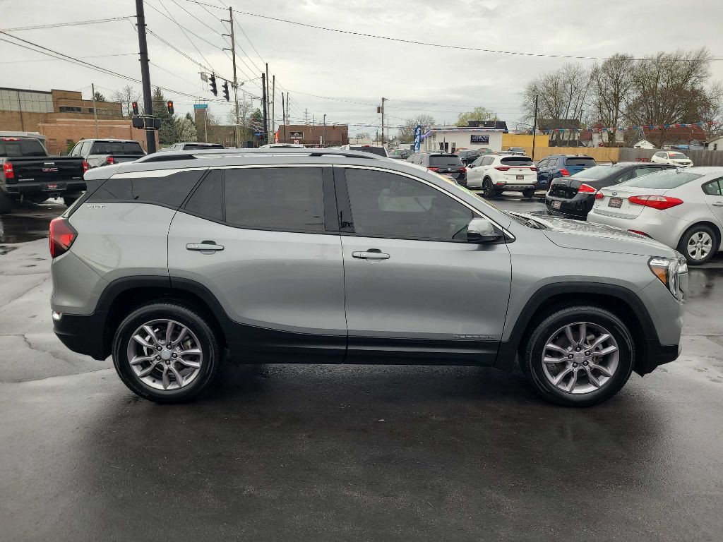 2023 GMC Terrain Image 6