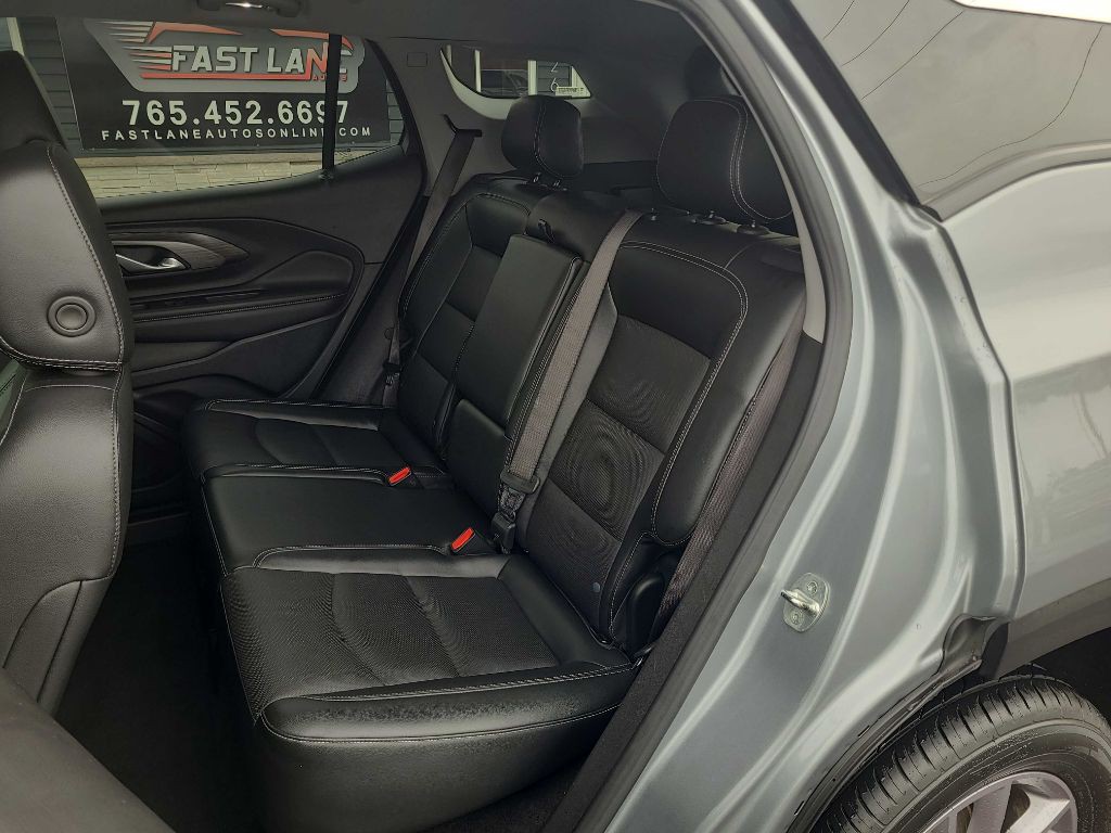 2023 GMC Terrain Image 12