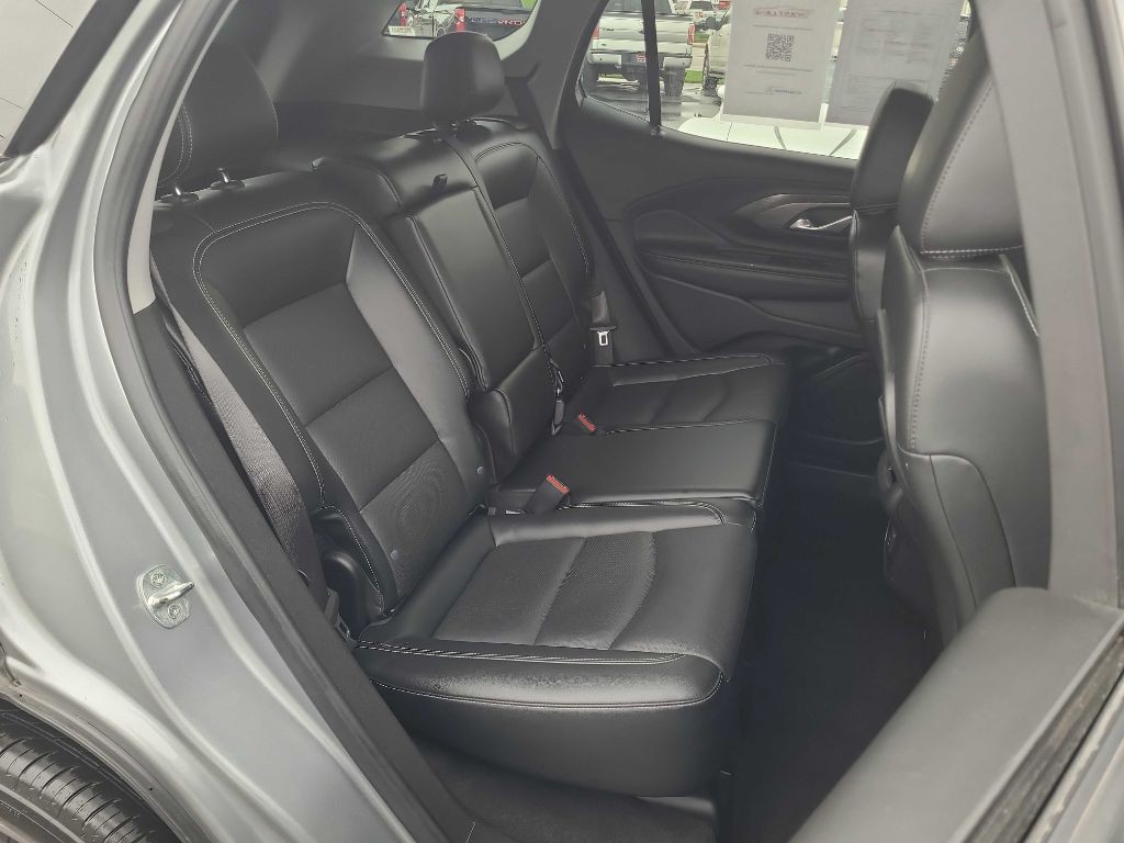 2023 GMC Terrain Image 13