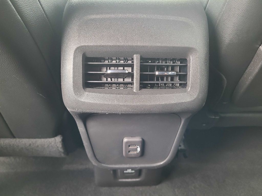 2023 GMC Terrain Image 15