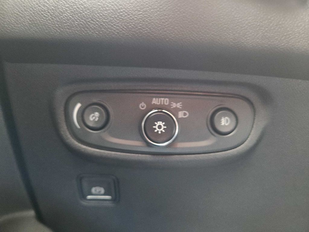 2023 GMC Terrain Image 18