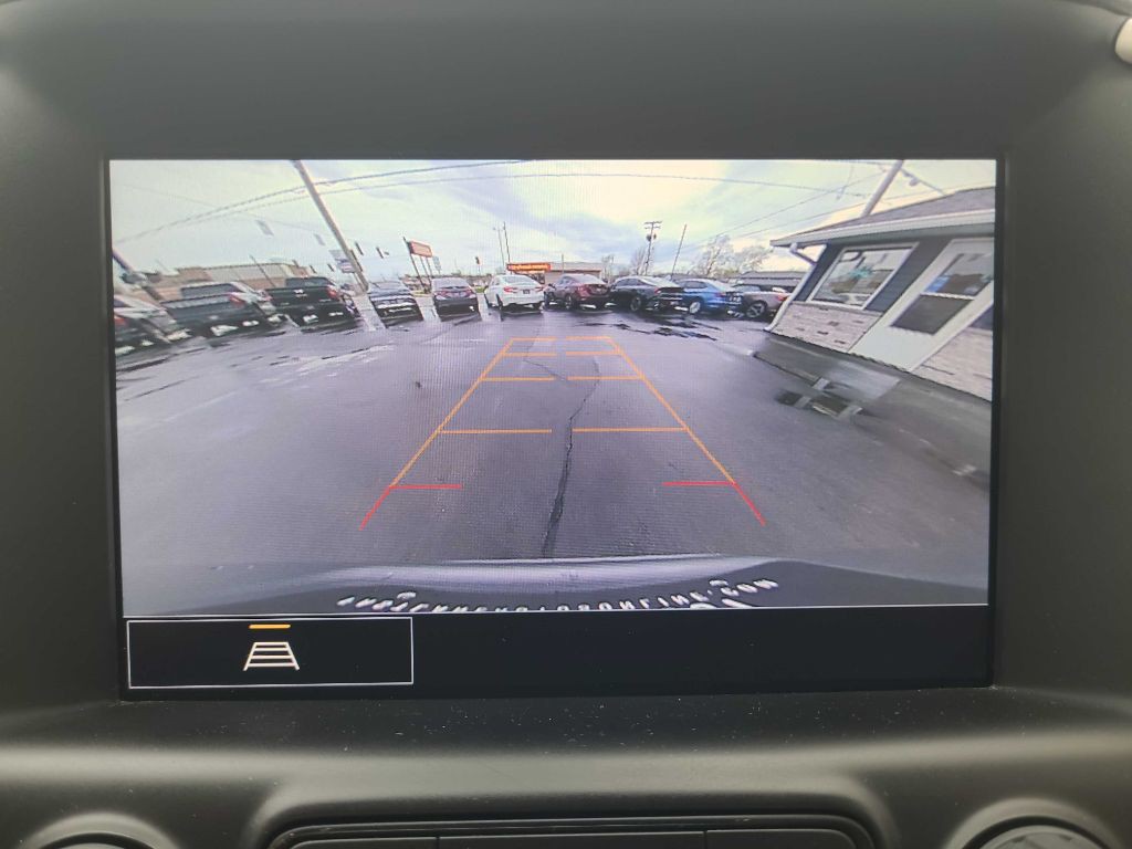 2023 GMC Terrain Image 24