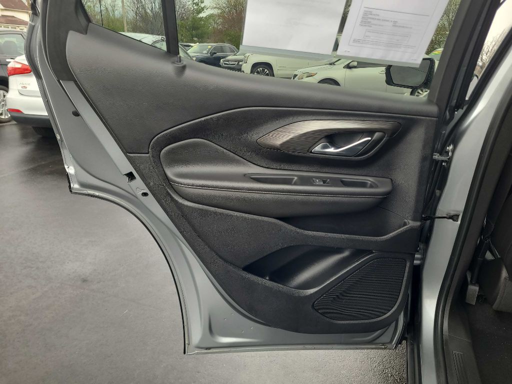 2023 GMC Terrain Image 34