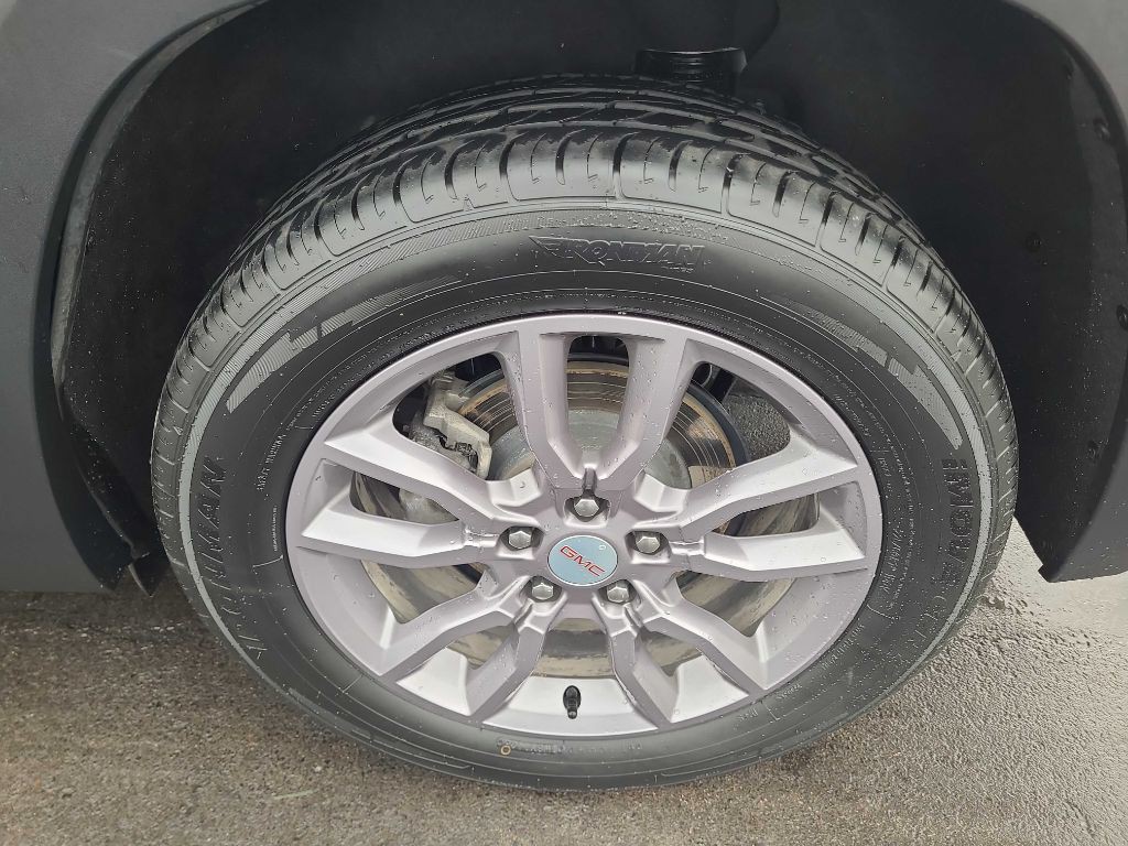 2023 GMC Terrain Image 38