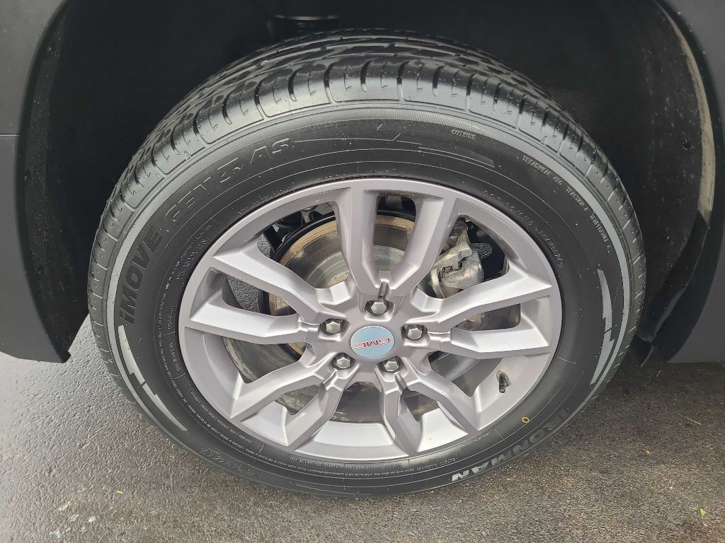 2023 GMC Terrain Image 39