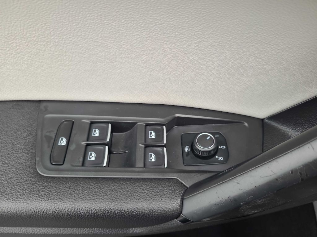 2019 Volkswagen Tiguan Image 30