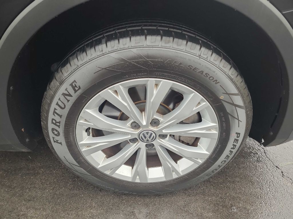 2019 Volkswagen Tiguan Image 38