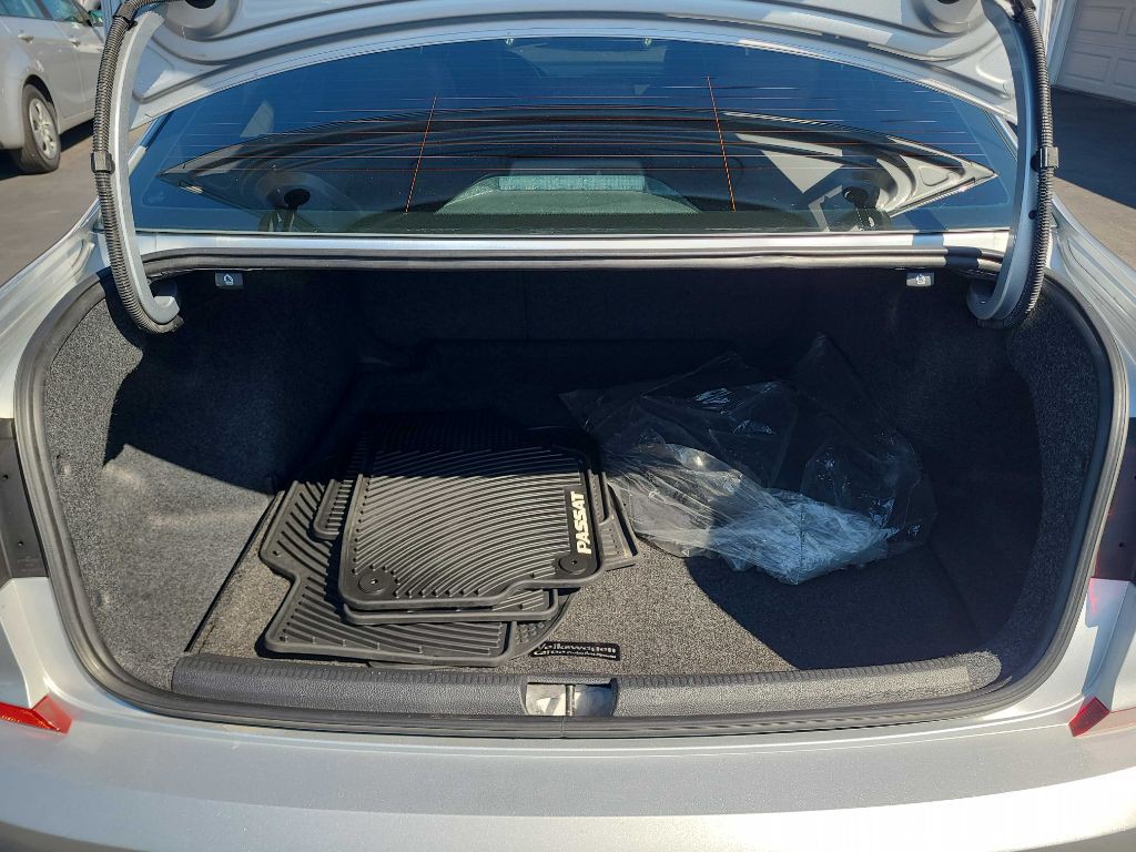 2018 Volkswagen Passat Image 15