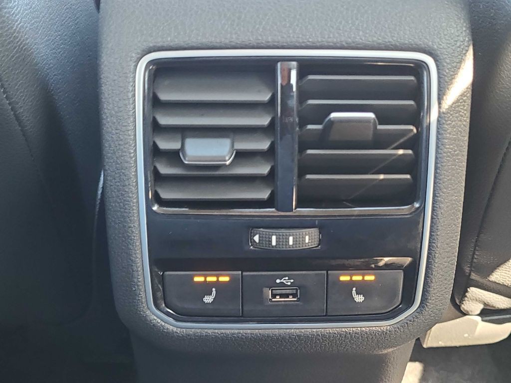 2018 Volkswagen Passat Image 16