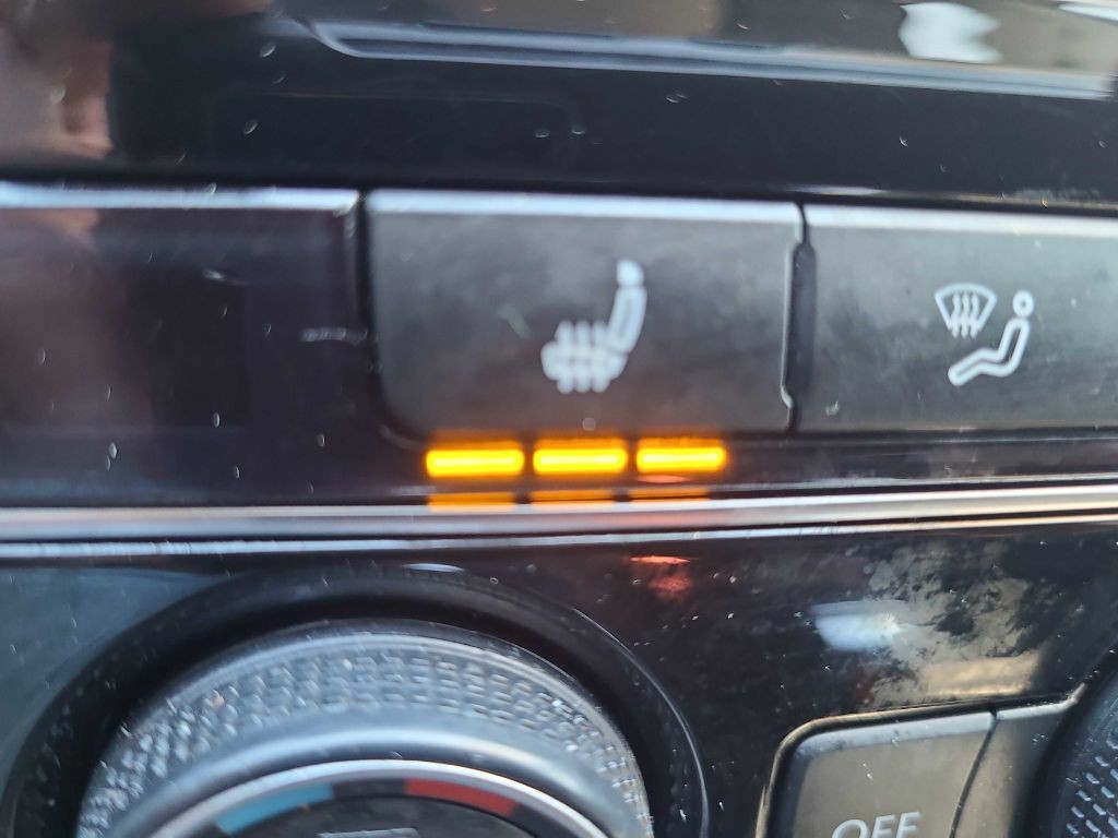 2018 Volkswagen Passat Image 27