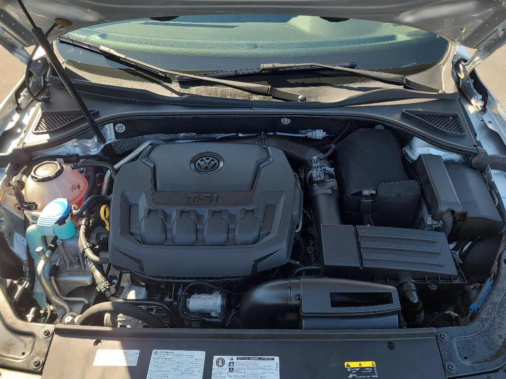 2018 Volkswagen Passat Image 40