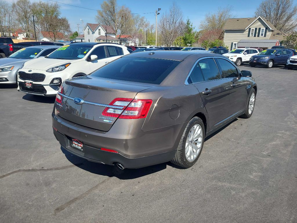 2016 Ford Taurus Image 5