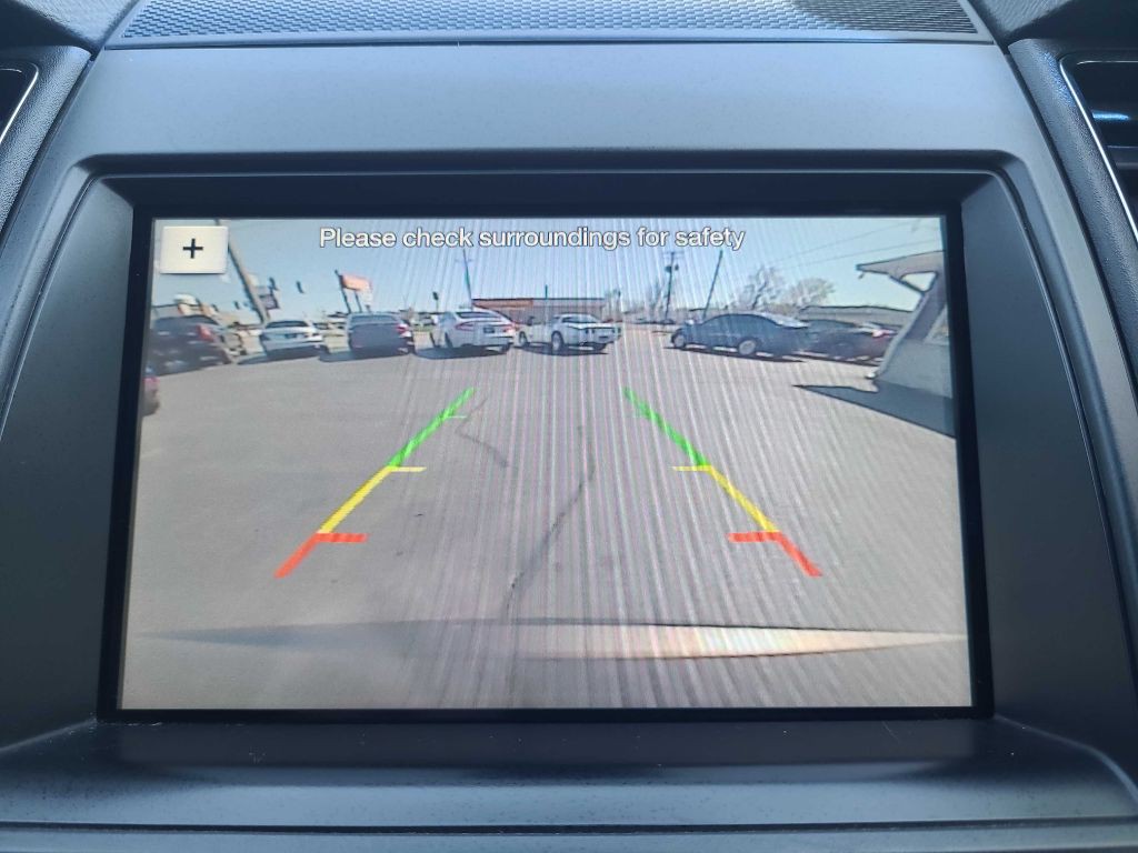 2016 Ford Taurus Image 24