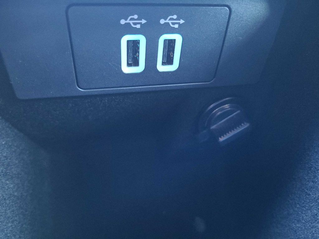 2016 Ford Taurus Image 25