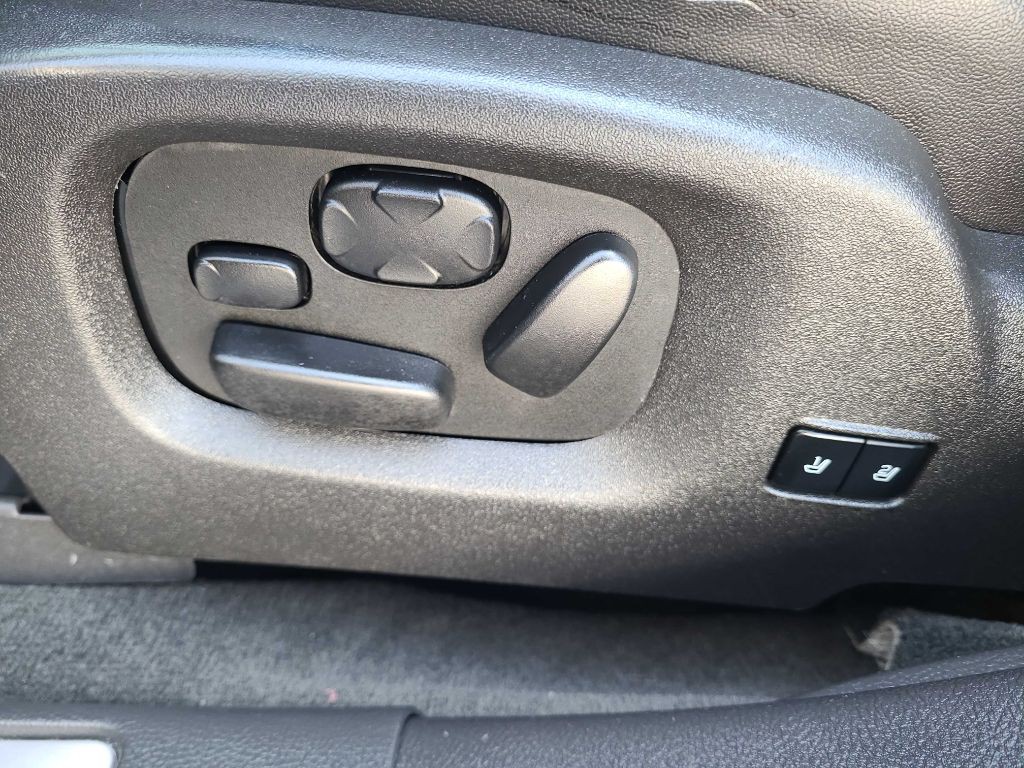 2016 Ford Taurus Image 28