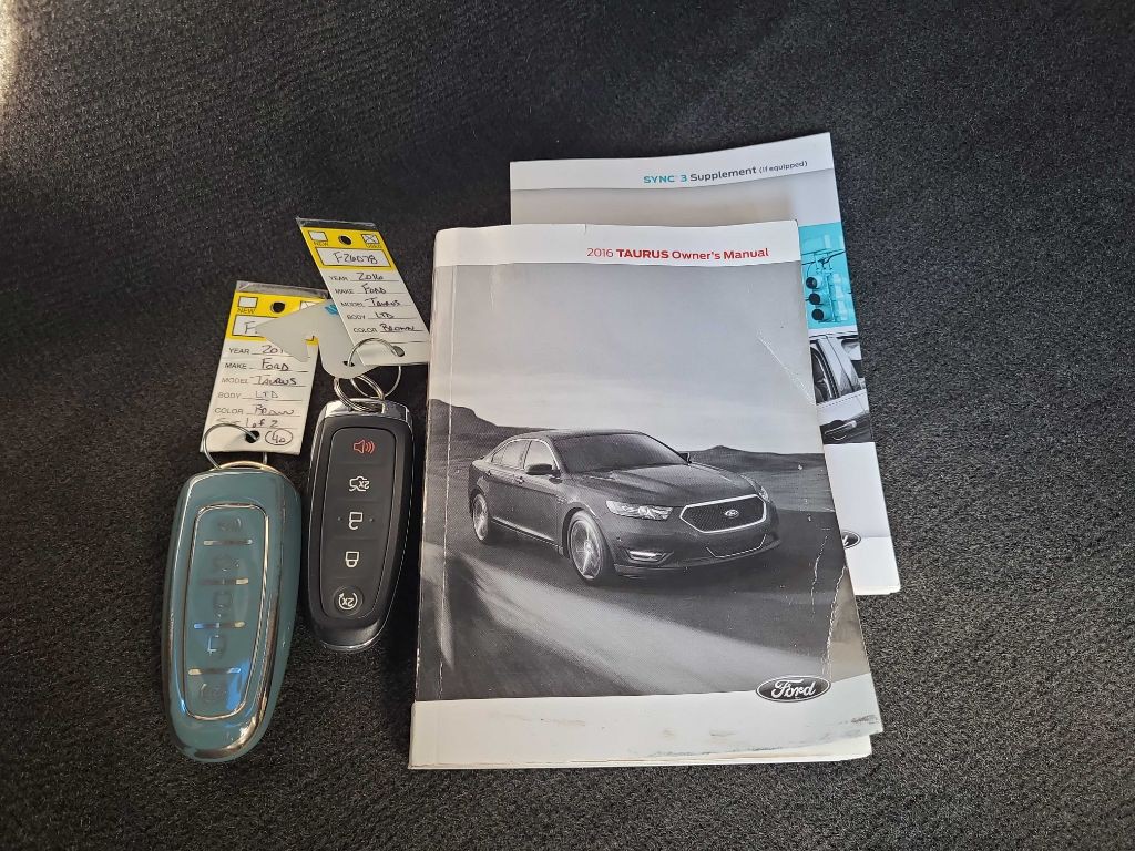 2016 Ford Taurus Image 36