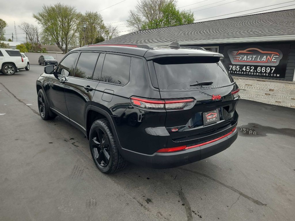 2022 Jeep Grand Cherokee Image 3