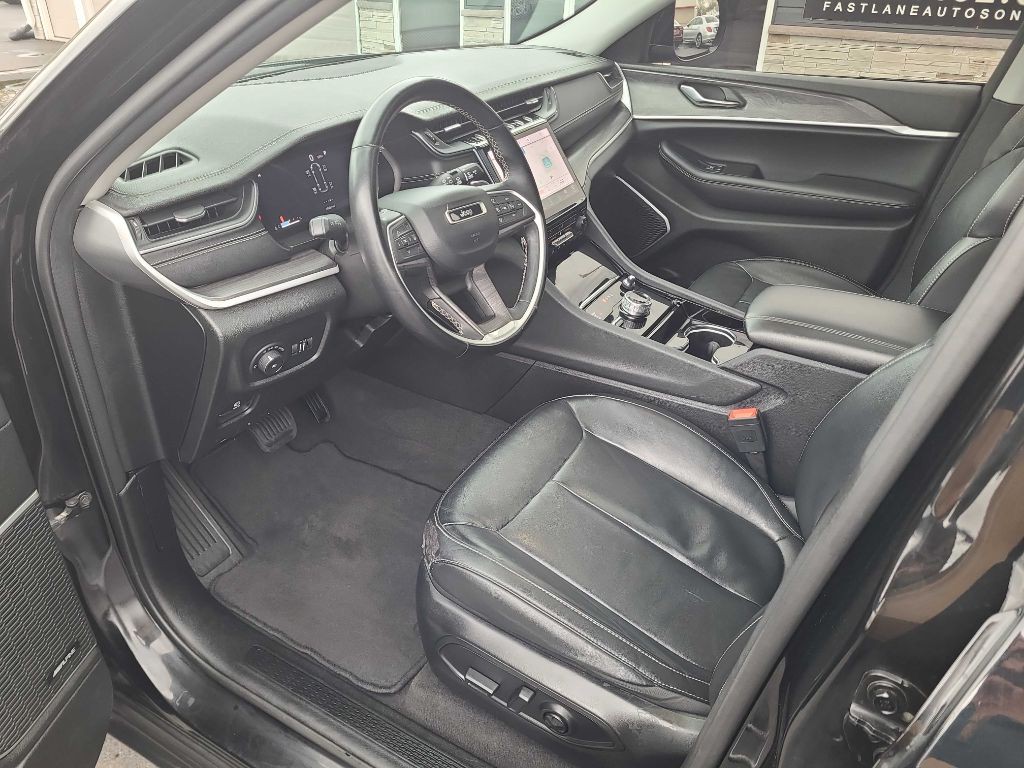 2022 Jeep Grand Cherokee Image 10