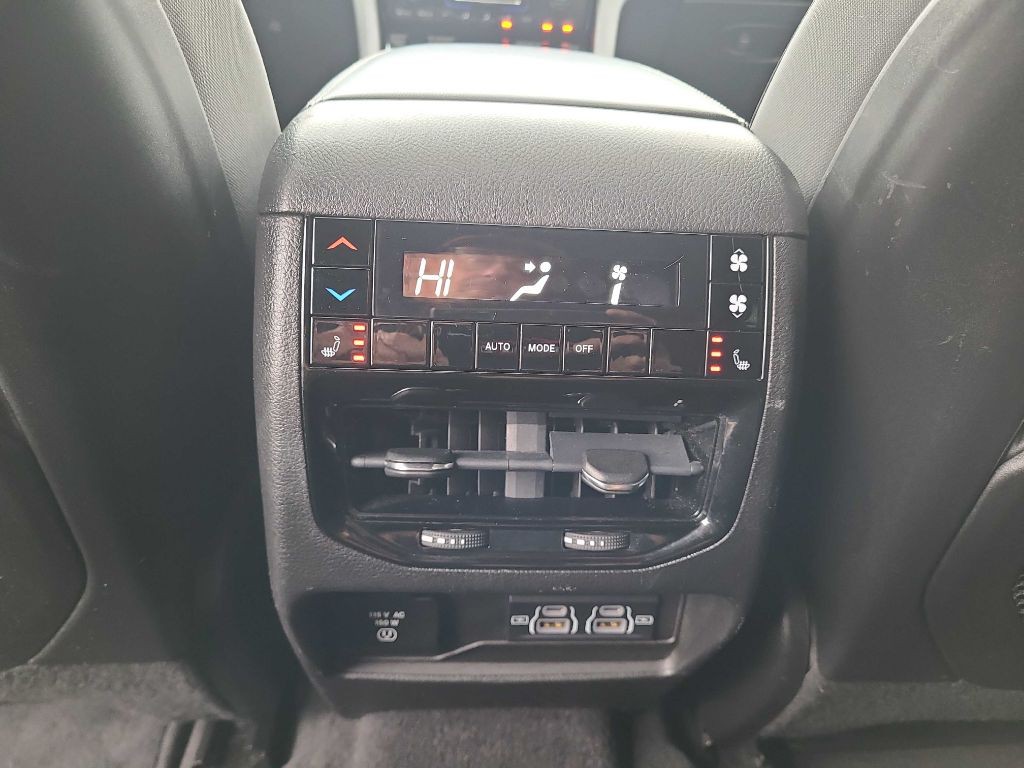 2022 Jeep Grand Cherokee Image 18