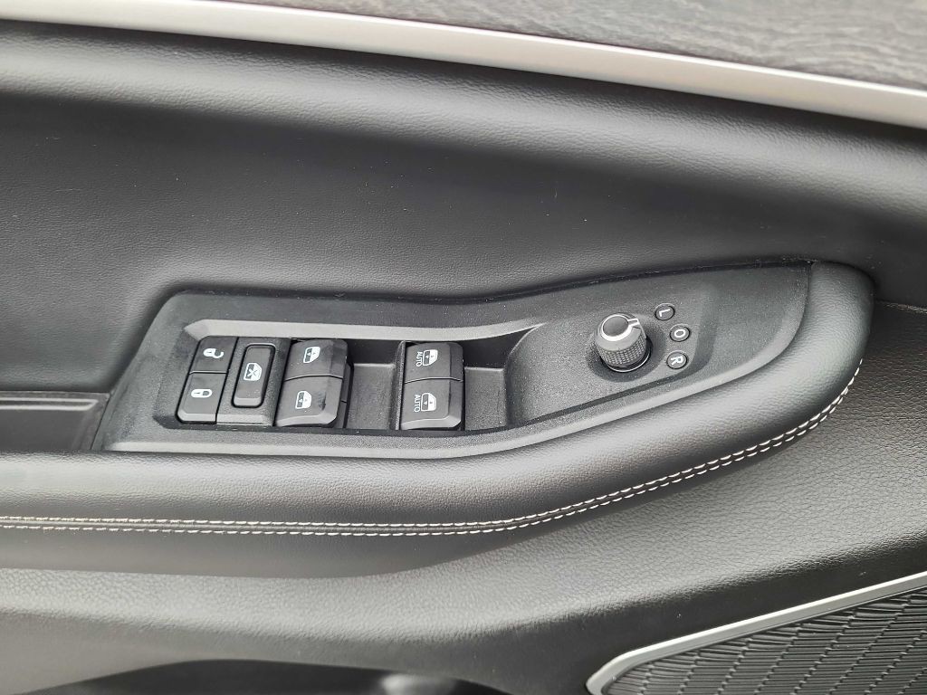 2022 Jeep Grand Cherokee Image 37