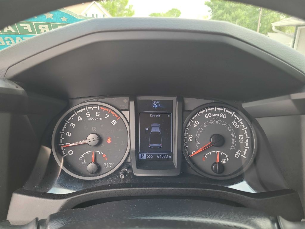2020 Toyota Tacoma Image 18