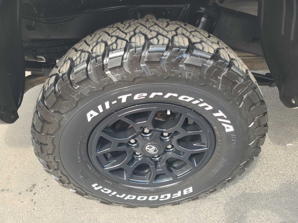 2020 Toyota Tacoma Image 30