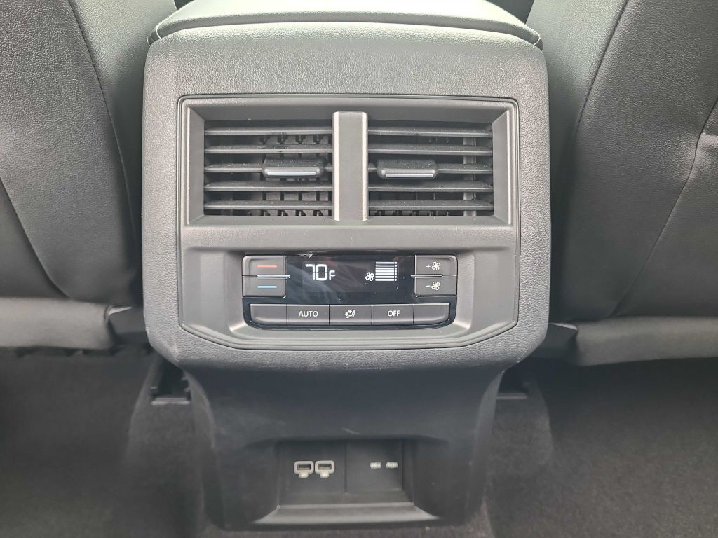 2021 Volkswagen Atlas Image 18