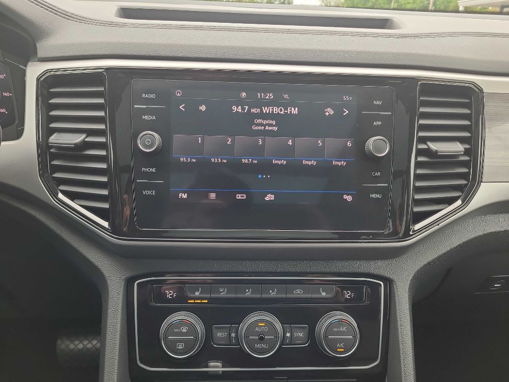 2021 Volkswagen Atlas Image 24