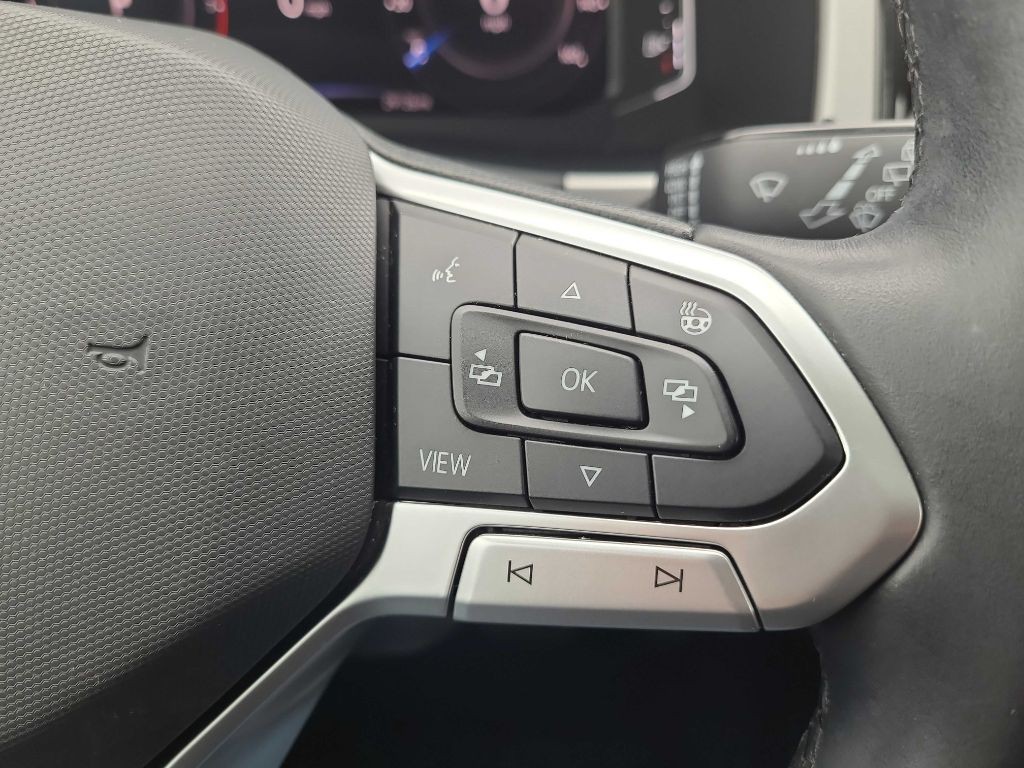 2021 Volkswagen Atlas Image 25