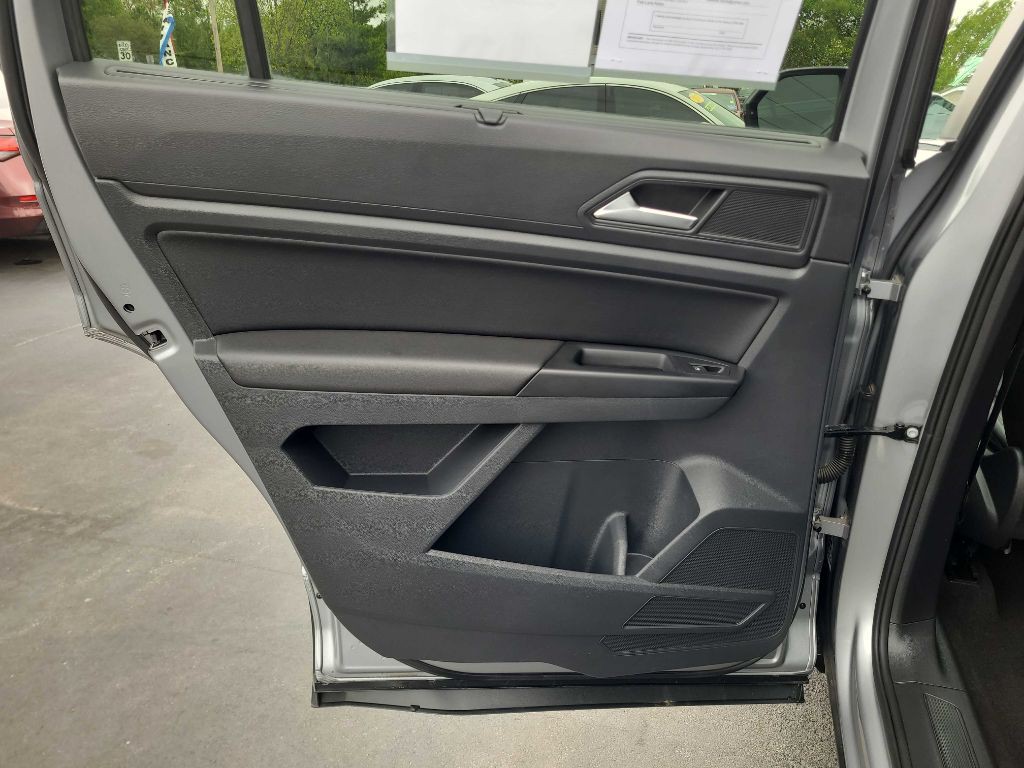 2021 Volkswagen Atlas Image 38