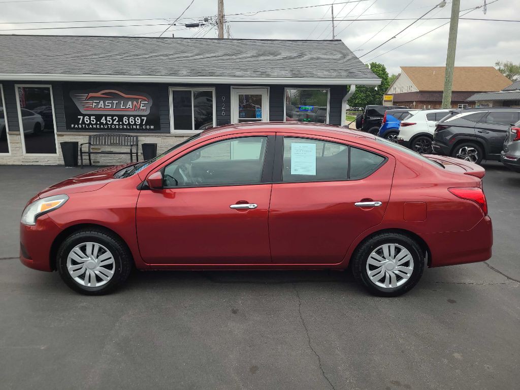 2017 Nissan Versa Image 2