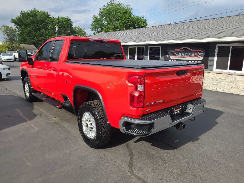 2021 Chevrolet Silverado 1500 Image 3