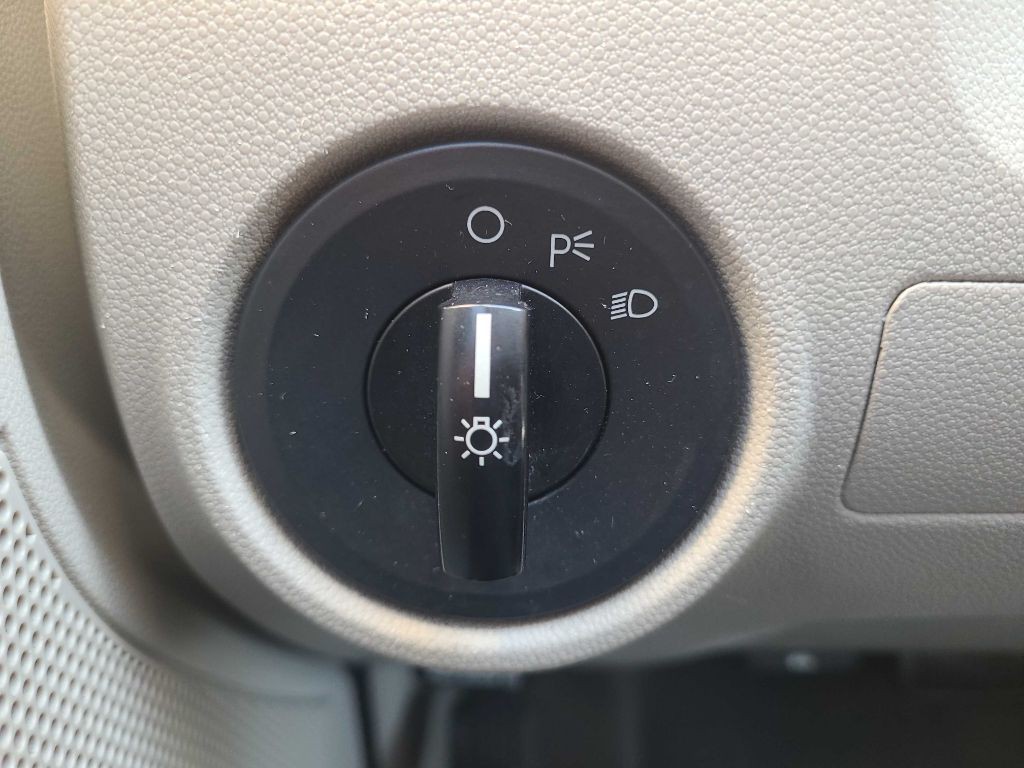 2008 Ford Escape Image 17
