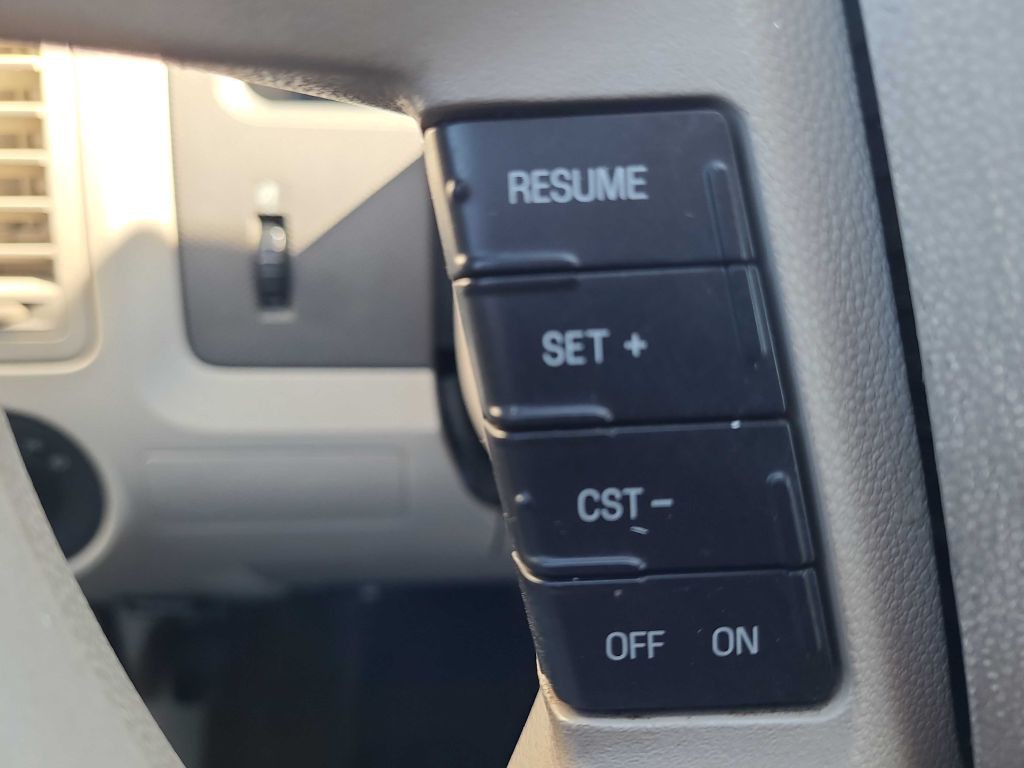2008 Ford Escape Image 18